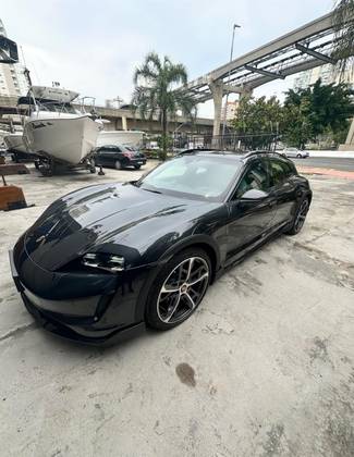 PORSCHE TAYCAN 4 CROSS TURISMO ELÉTRICO